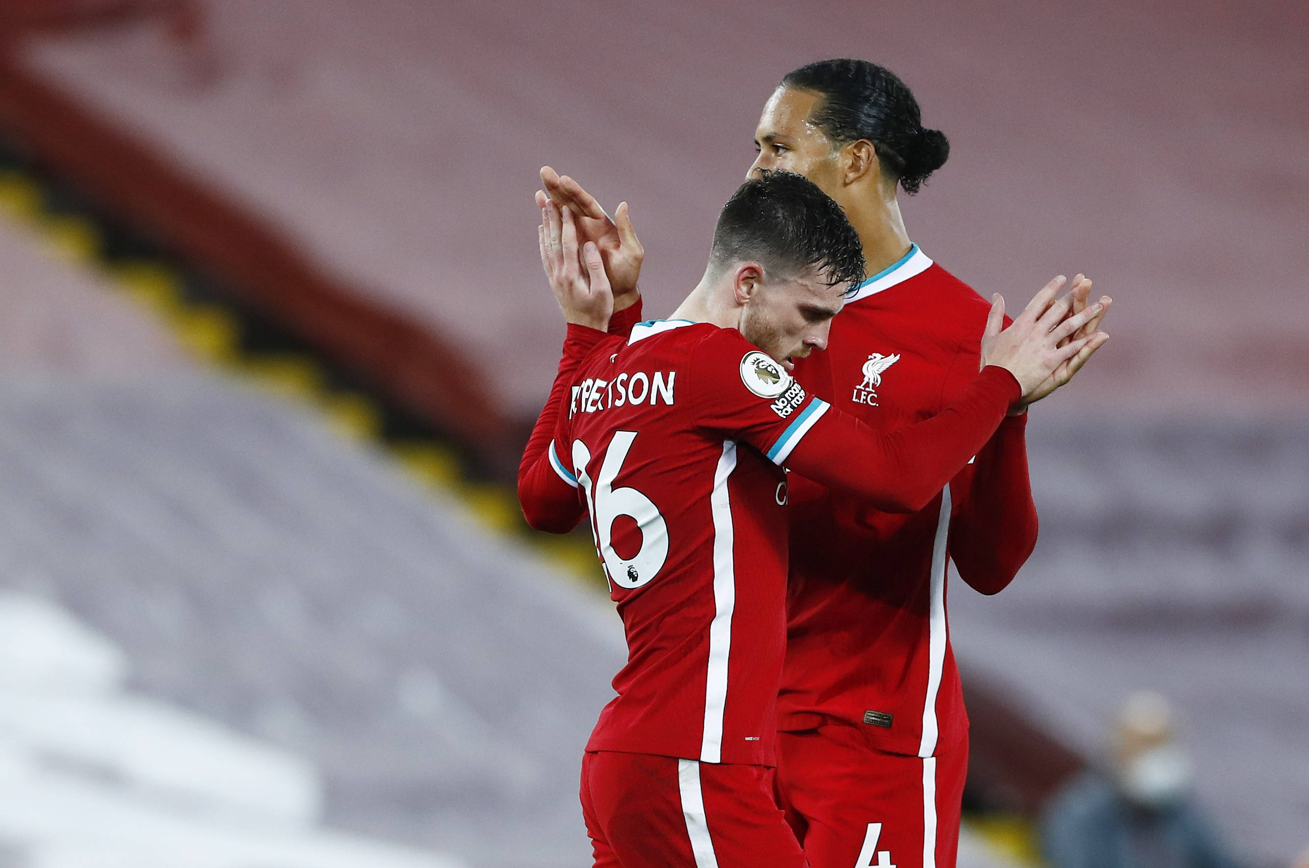 自然而然地 自然而然地